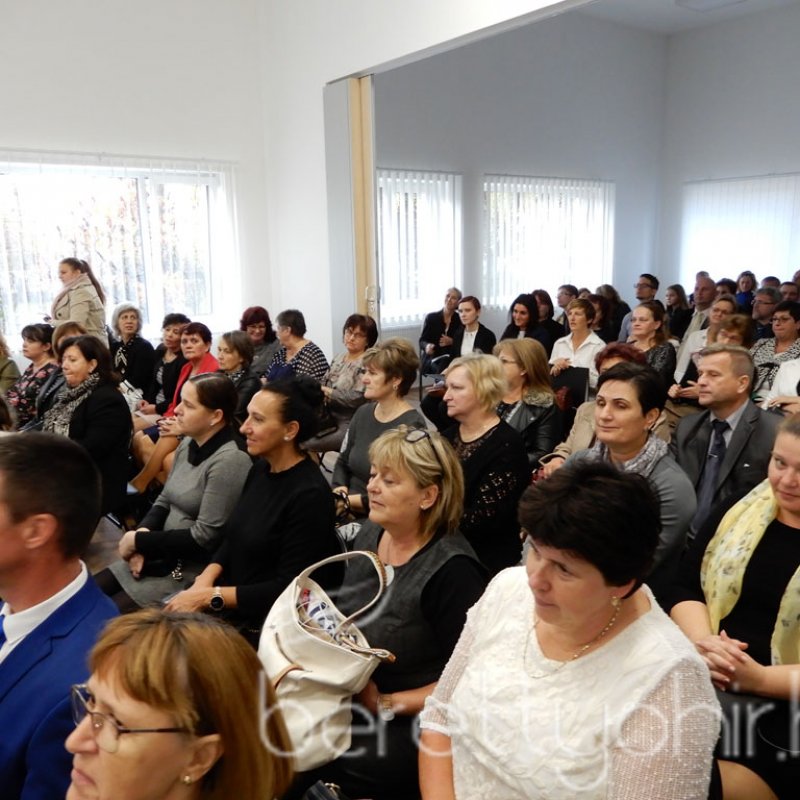 Átadták a zeneiskola új épületét 23